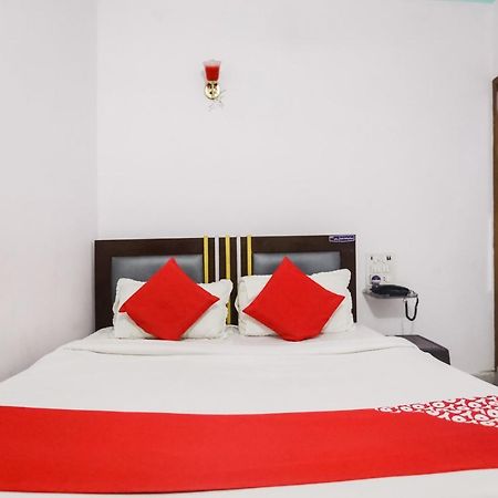Oyo 69534 Hotel Nanda Tower Hanumāngarh Buitenkant foto