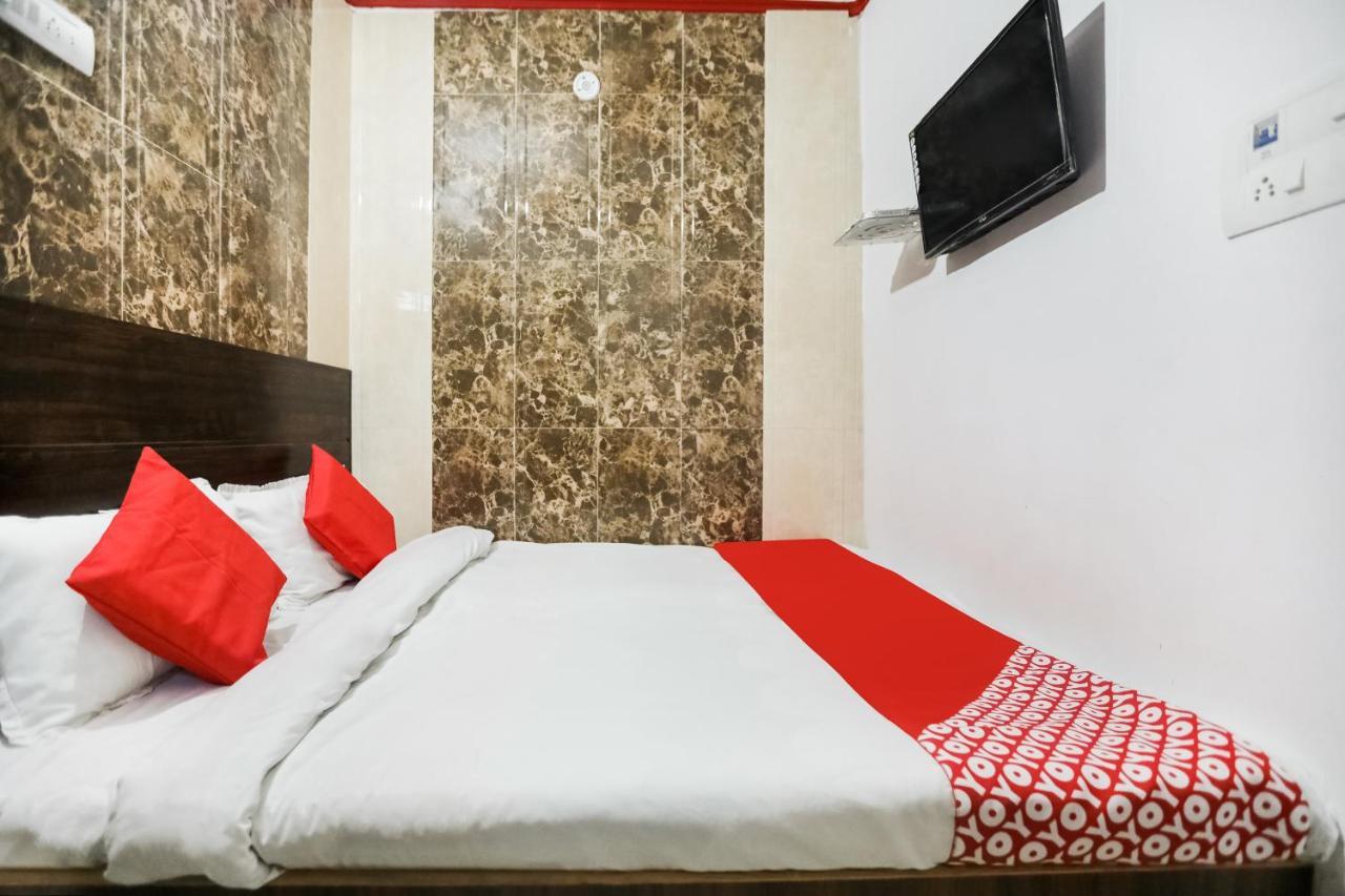 Oyo 69534 Hotel Nanda Tower Hanumāngarh Buitenkant foto