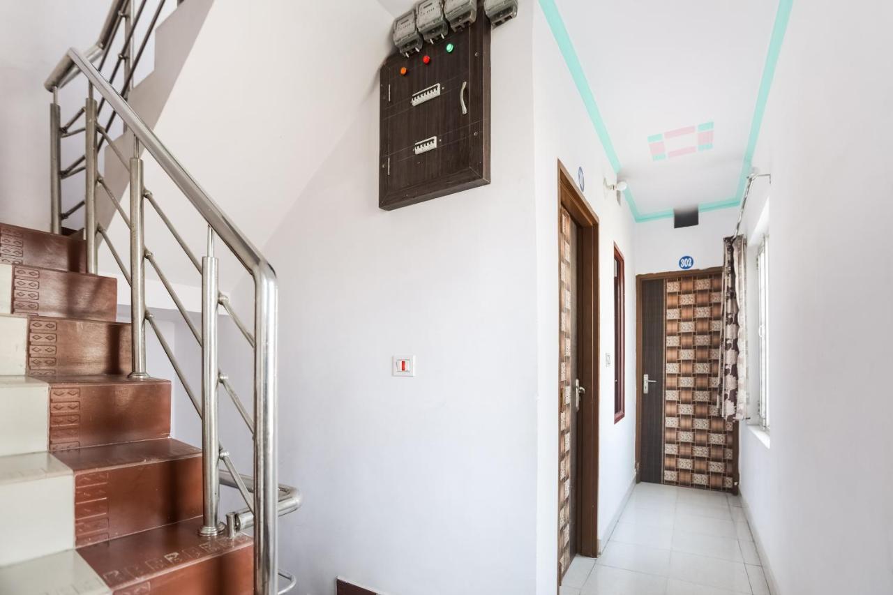 Oyo 69534 Hotel Nanda Tower Hanumāngarh Buitenkant foto